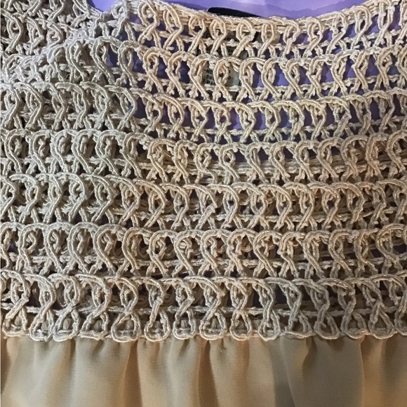 Women’s size medium vertigo short sleeve top/blouse - Picture 7 of 8